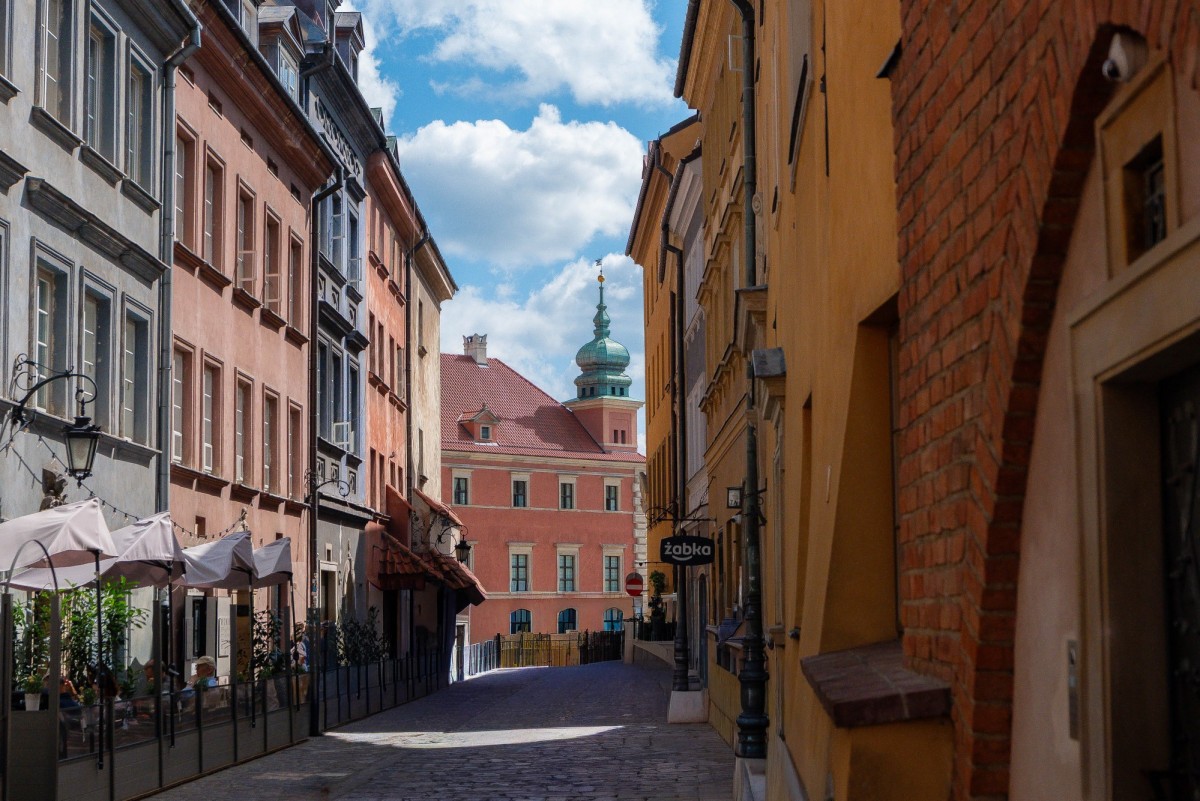 Warszawa · ul. Piwna — 13
