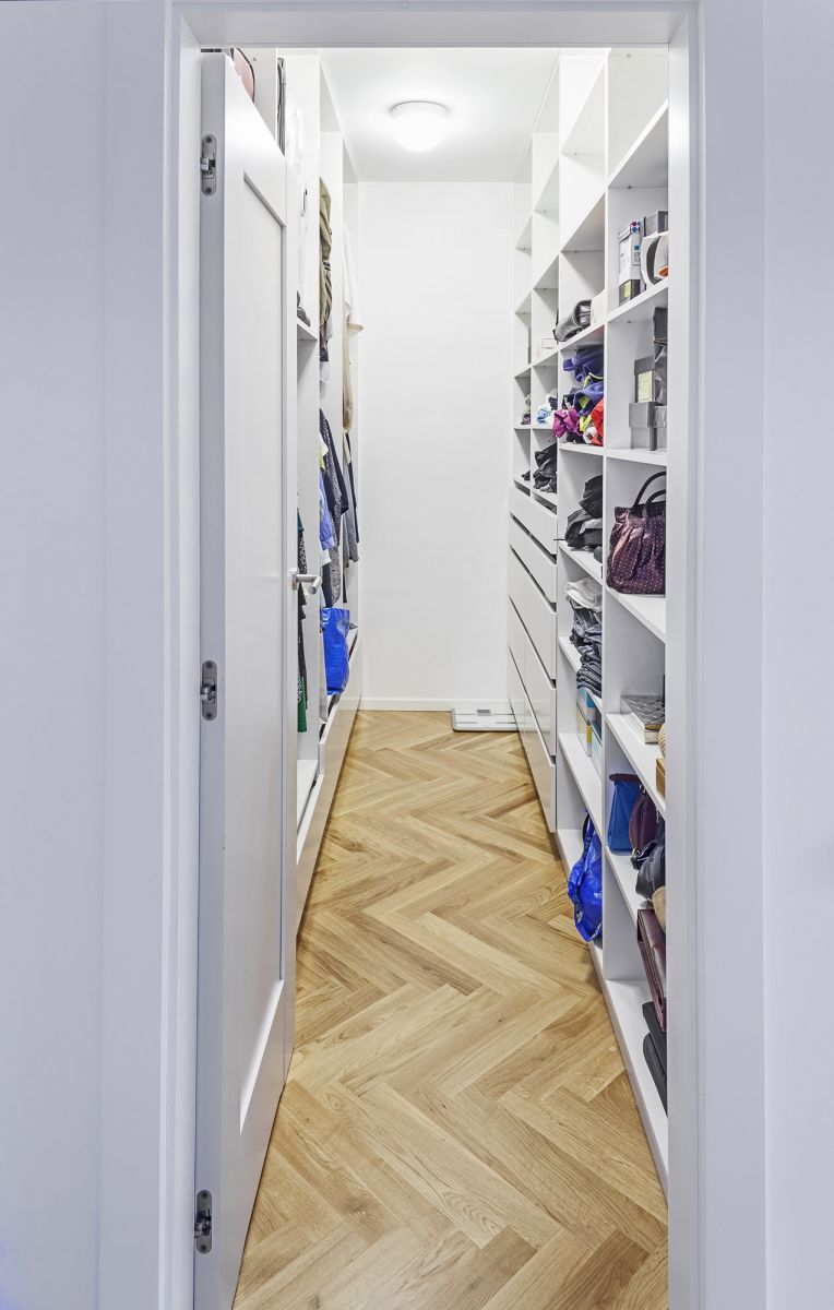 Warszawa · ul. Poprawna — 12