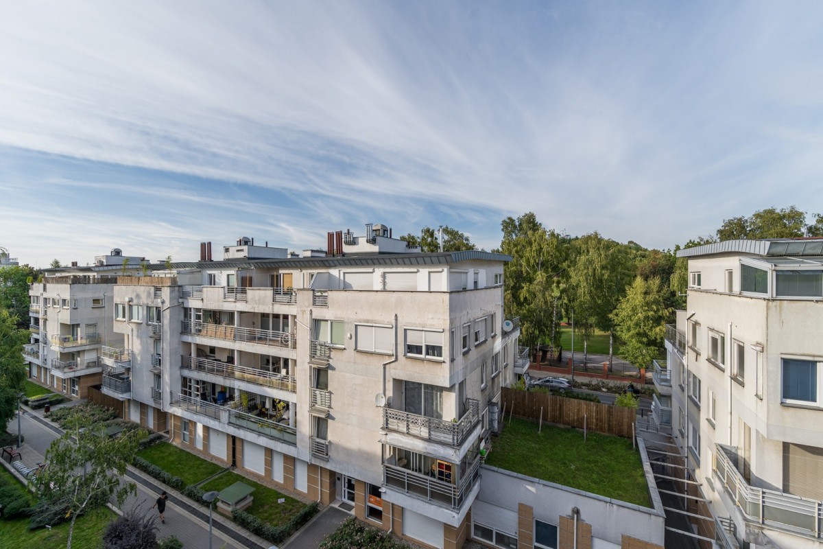 Warszawa · ul. Włodarzewska — 9