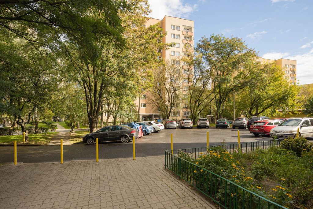 Warszawa · ul. Andrzeja Sołtana — 17