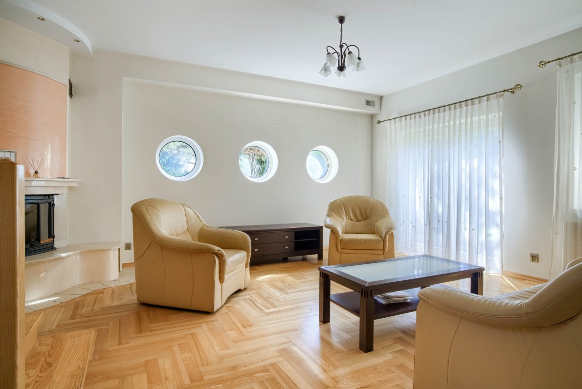 Warszawa · ul. Nad Wisłą — 7