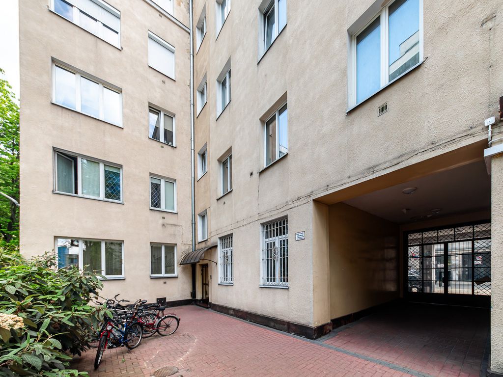 Warszawa · ul. Oleandrów — 10