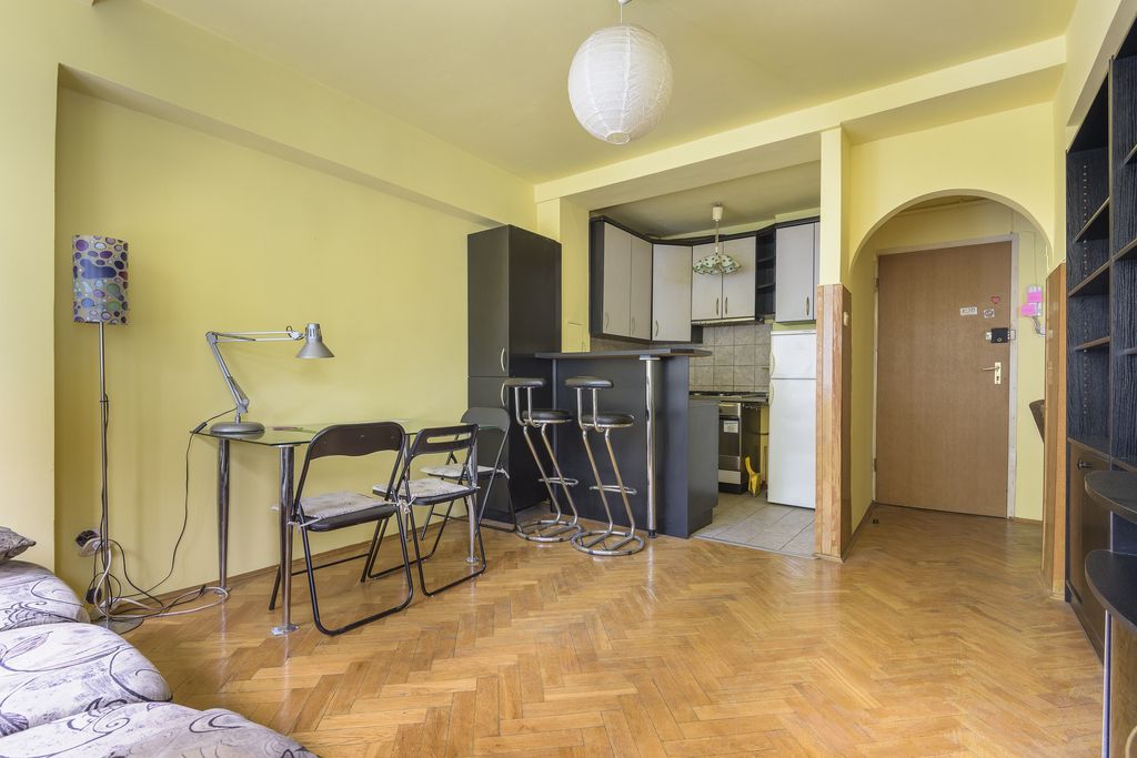 Warszawa · al. Aleja Jana Pawła II — 5