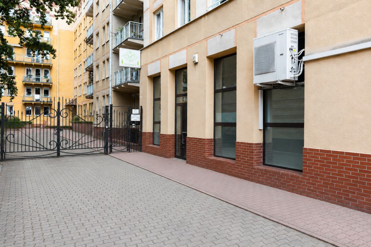 Warszawa · ul. Ptasia — 2