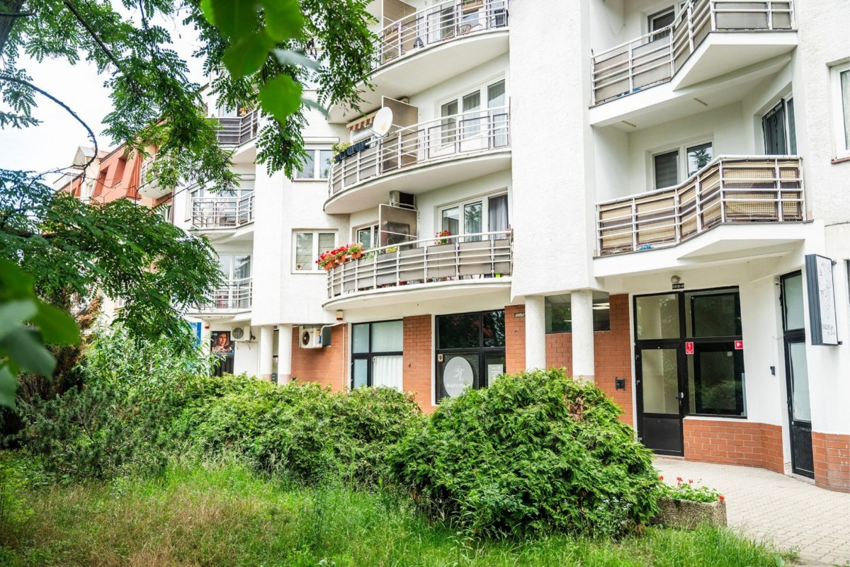 Warszawa · ul. Wilhelma Konrada Roentgena — 20