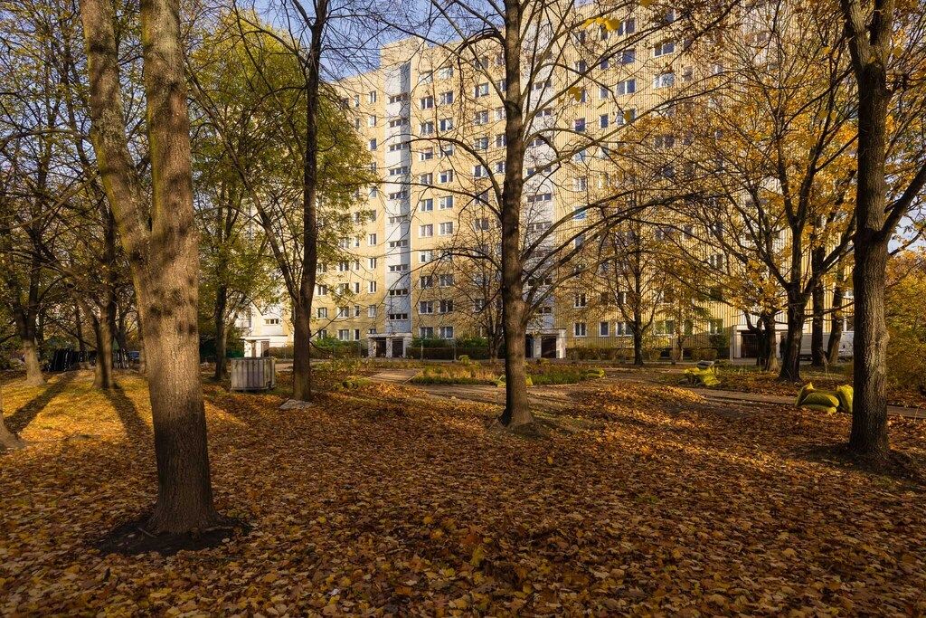 Warszawa · ul. 1 Sierpnia — 21