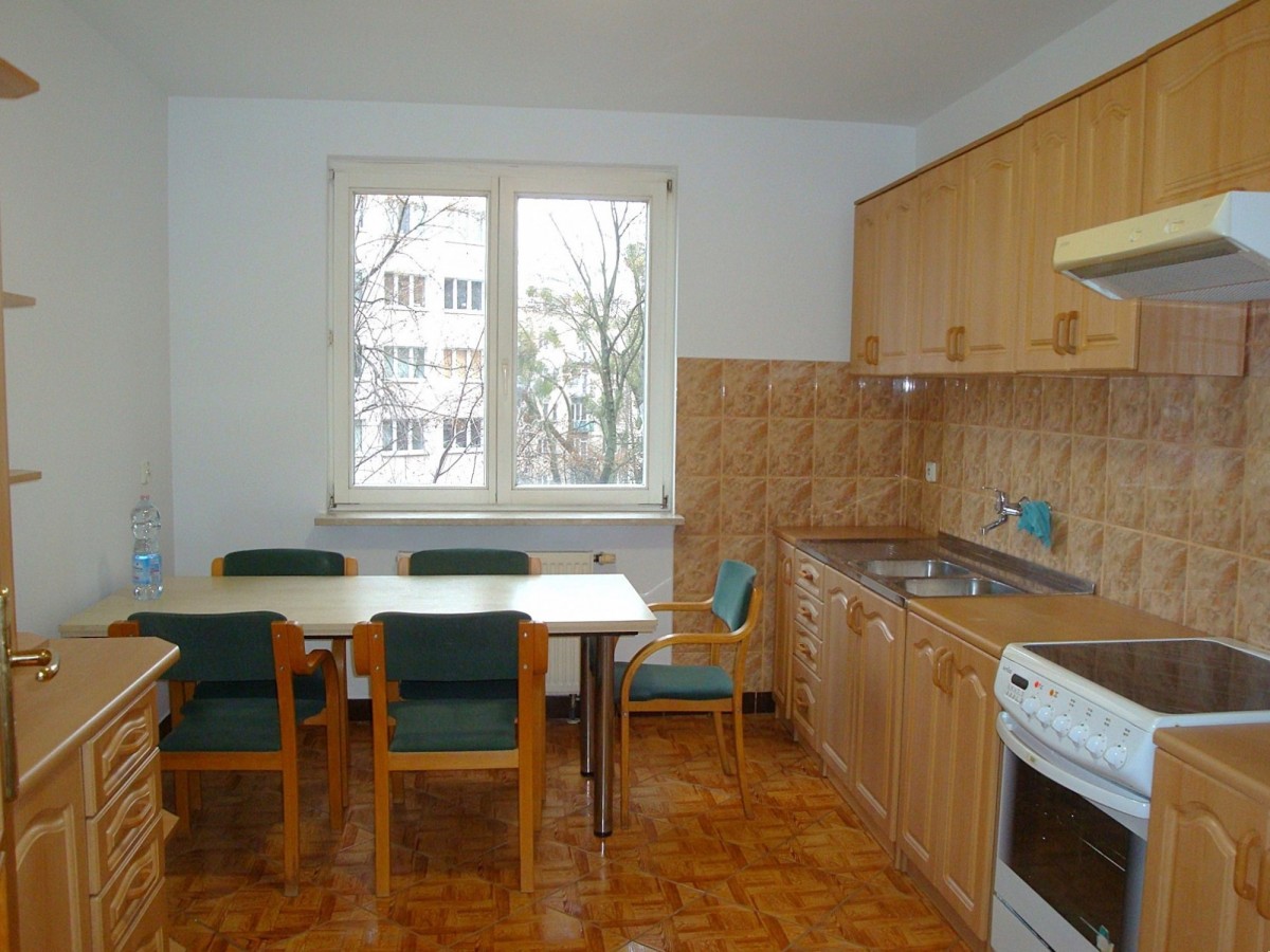 Warszawa · al. Aleje Jerozolimskie — 3