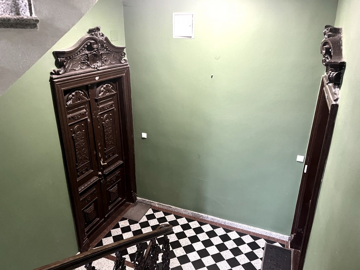 Warszawa · ul. Targowa — 11