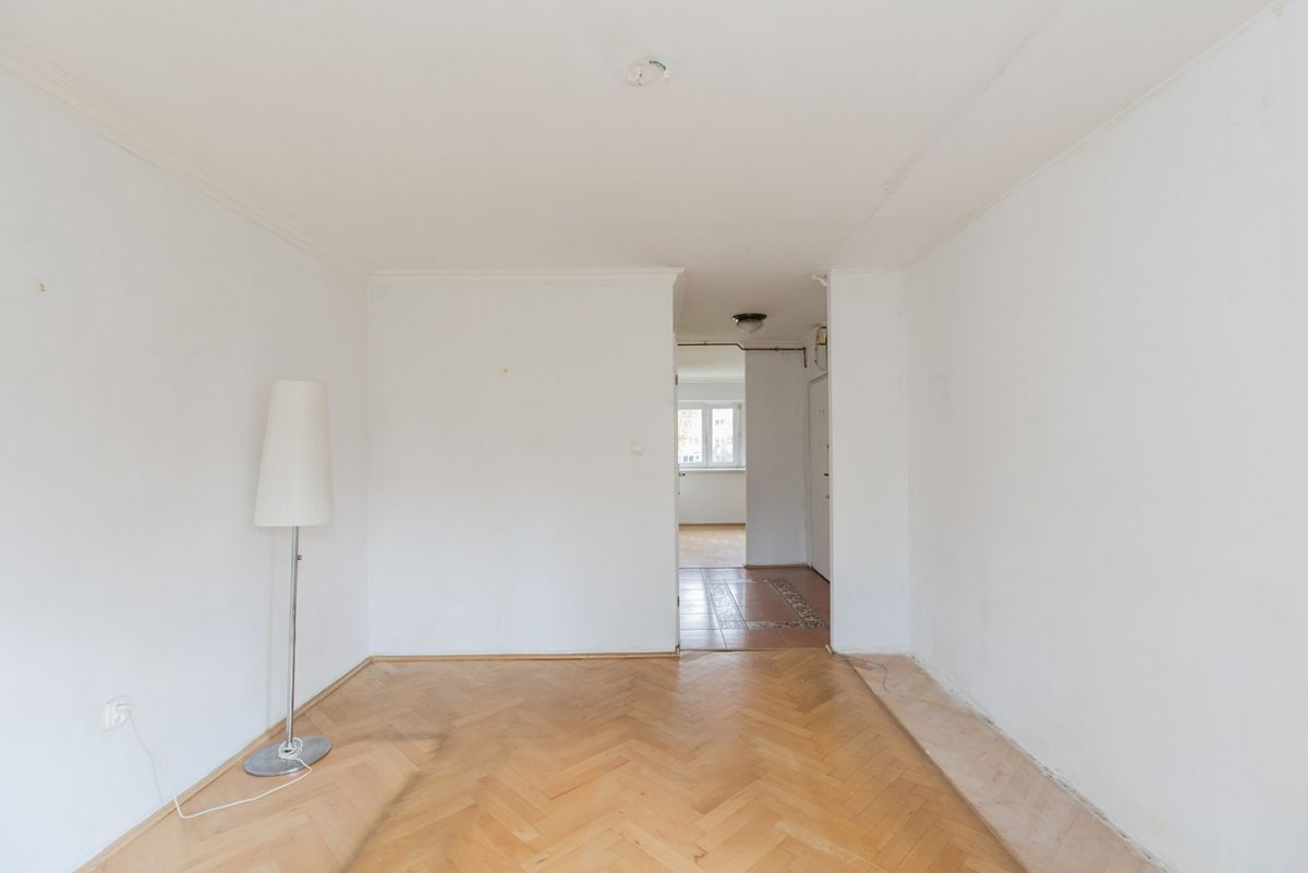 Warszawa · ul. Jasnodworska — 14