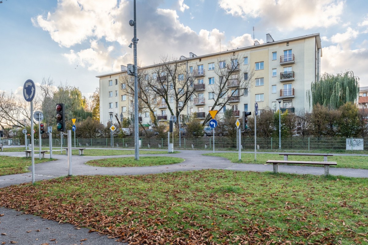 Warszawa · ul. Olszynki Grochowskiej — 15