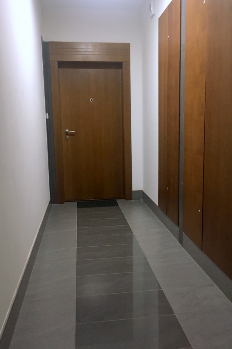 Warszawa · ul. Starodęby — 19