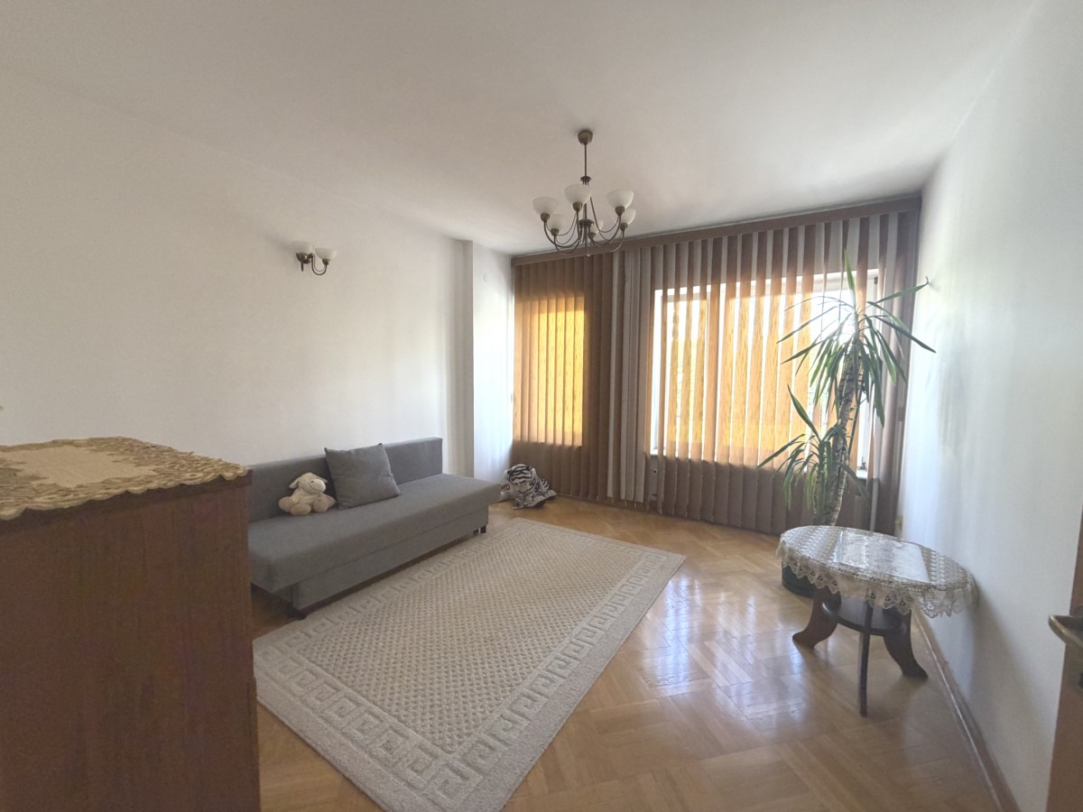 Warszawa · ul. Rolna — 10