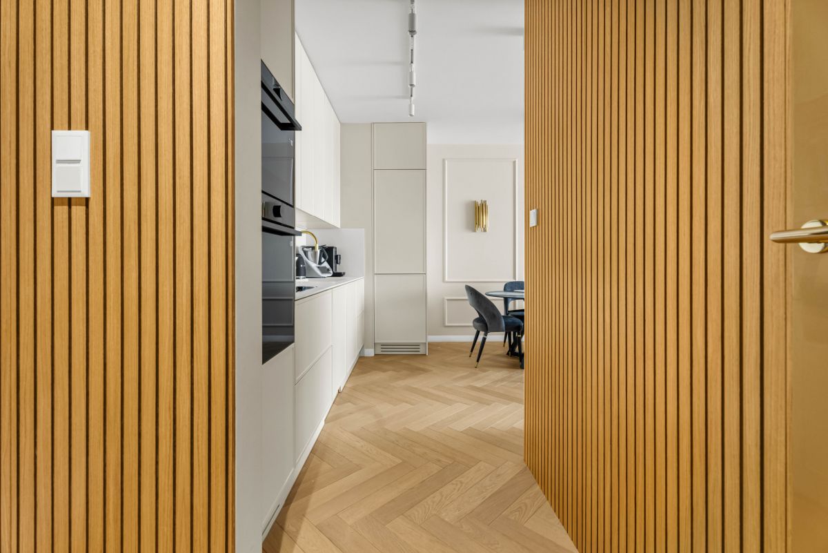 Warszawa · ul. Domaniewska — 6