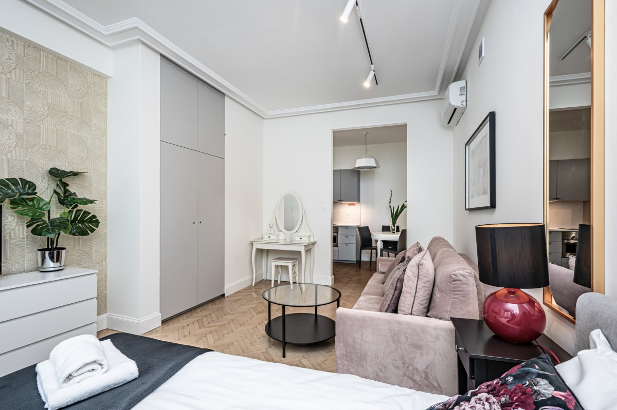 Warszawa · ul. Puławska — 22