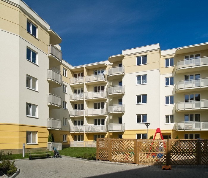 Warszawa · ul. Filipiny Płaskowickiej — 10