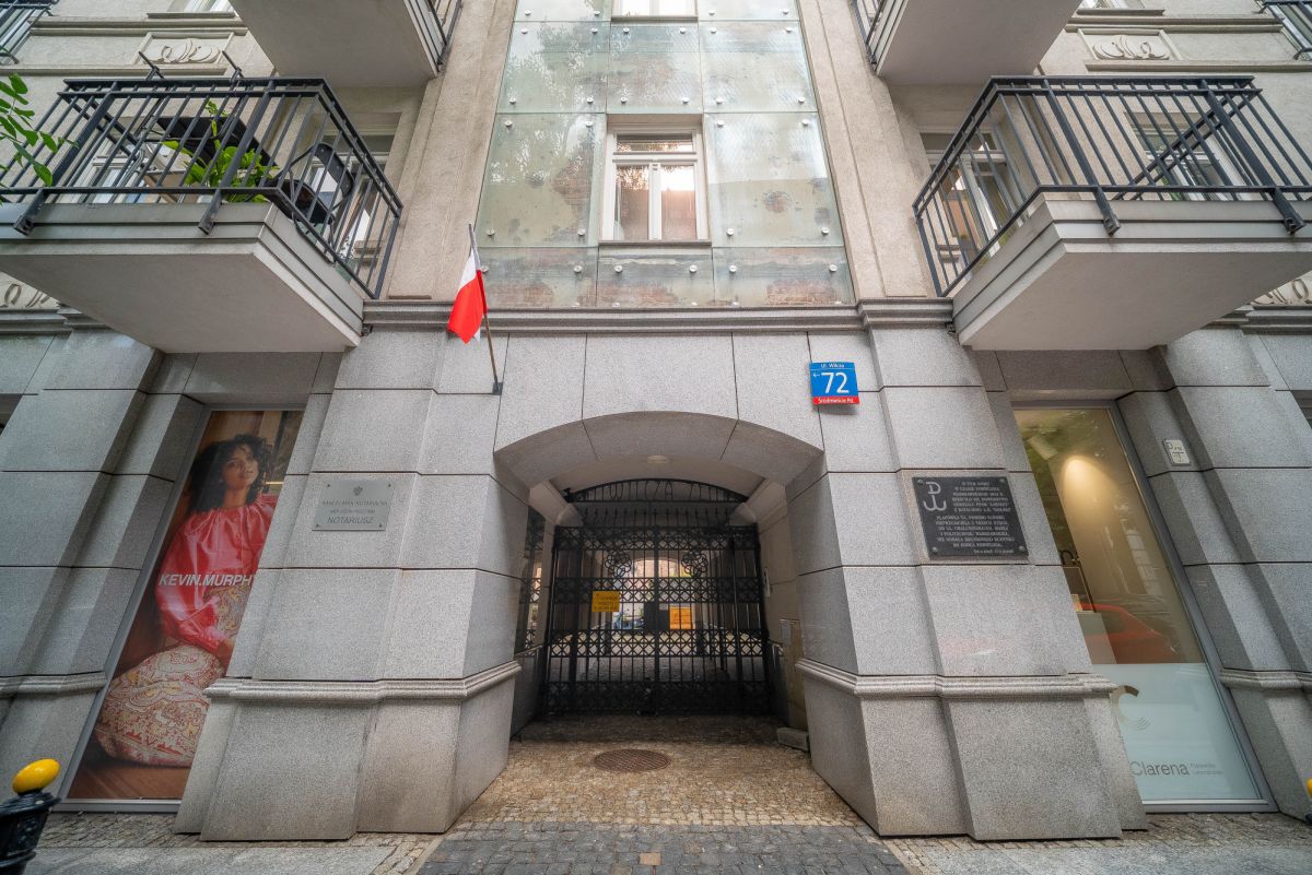 Warszawa · ul. Wilcza — 25