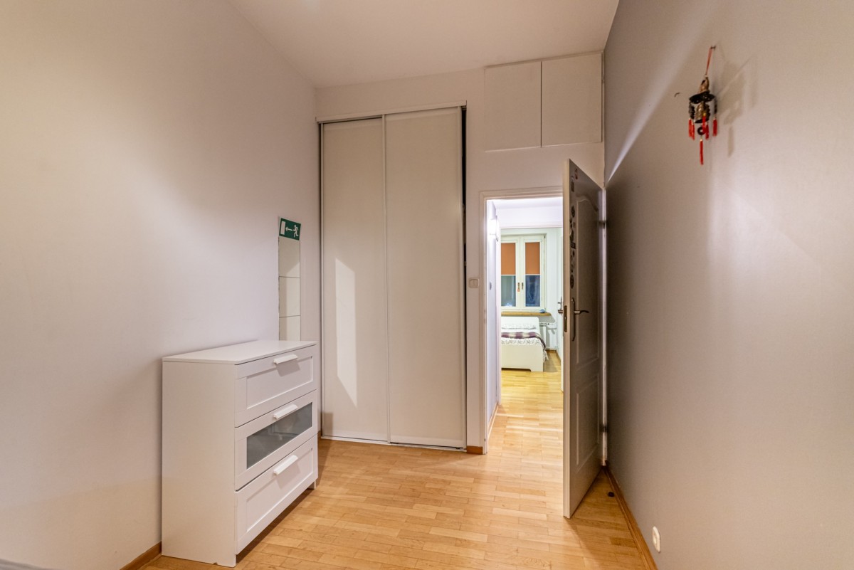 Warszawa · ul. Wilcza — 15