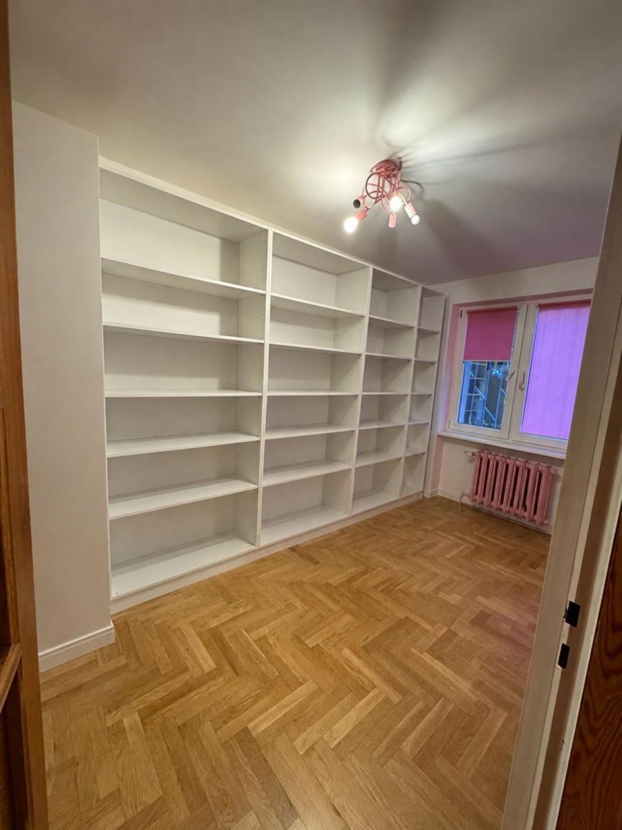 Warszawa · ul. Tadeusza Manteuffla — 8