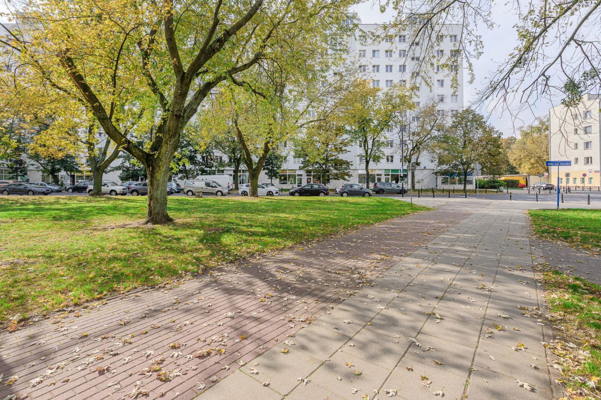 Warszawa · ul. Karmelicka — 9