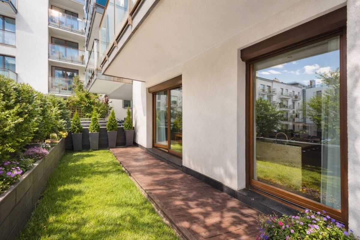 Warszawa · ul. Sarmacka — 18