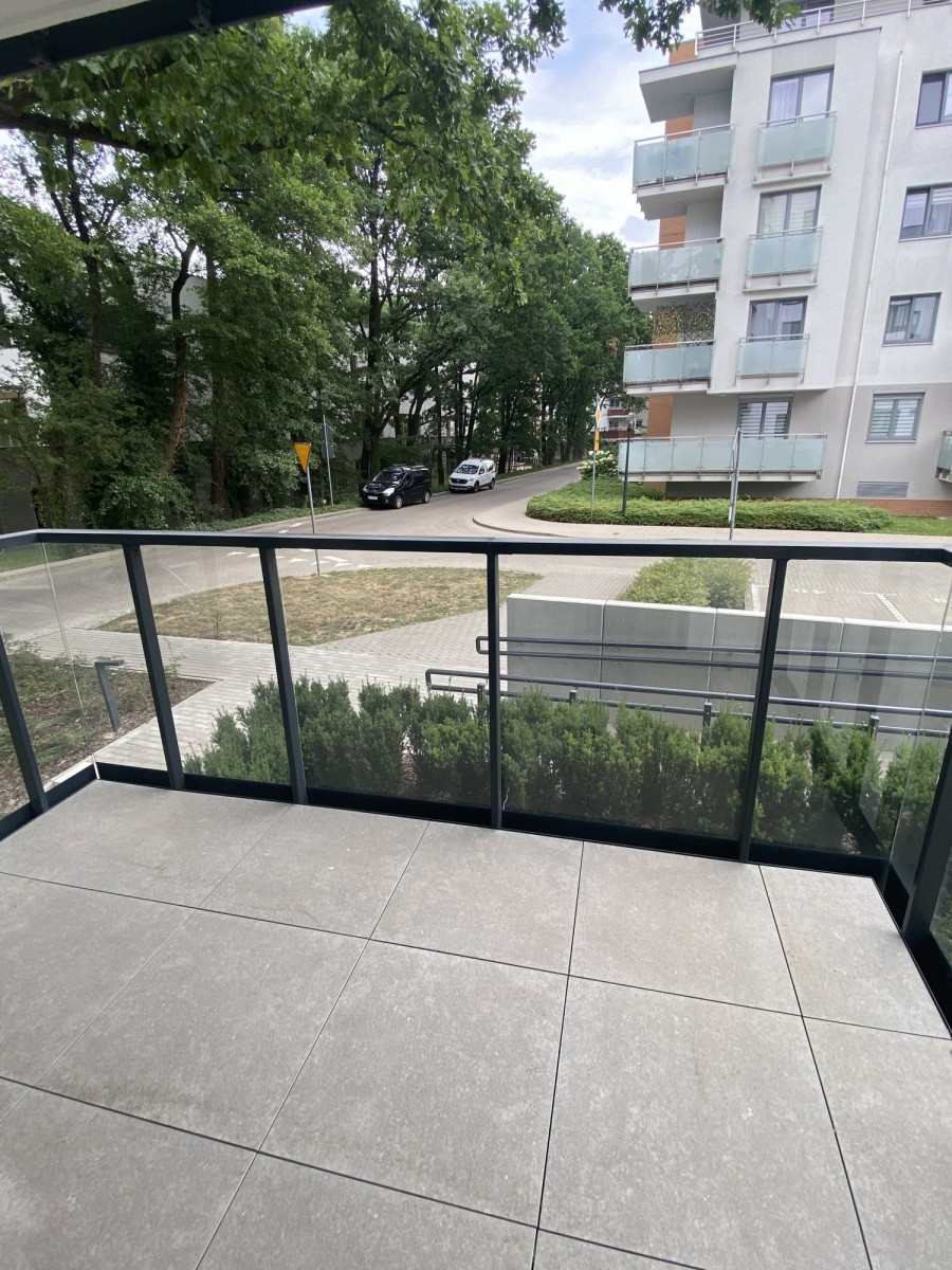 Warszawa · ul. Ceramiczna — 9