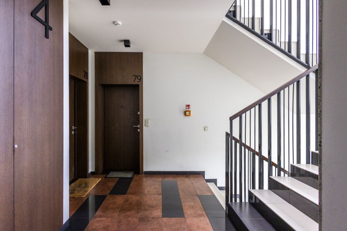 Warszawa · ul. Kaliny Jędrusik — 25
