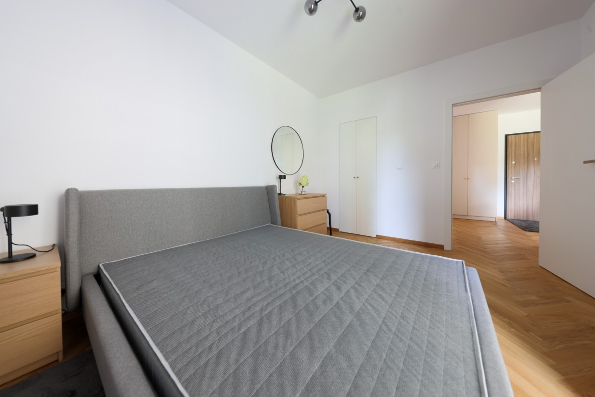 Warszawa · ul. Śródziemnomorska — 10