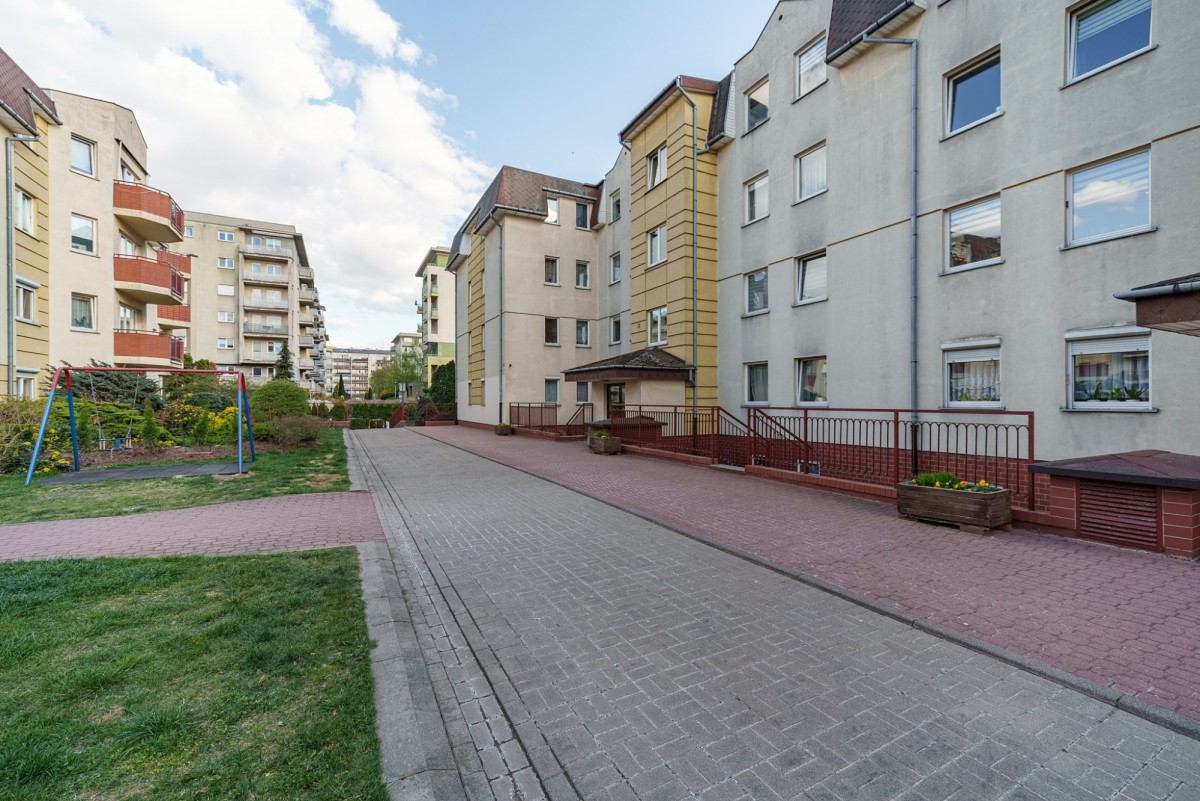 Warszawa · ul. Tomcia Palucha — 10