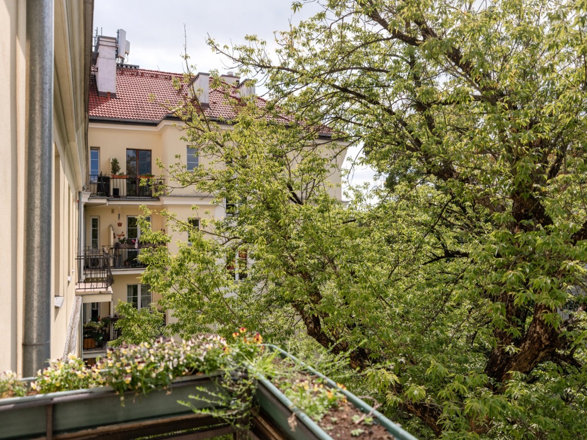 Warszawa · al. Aleja Niepodległości — 17