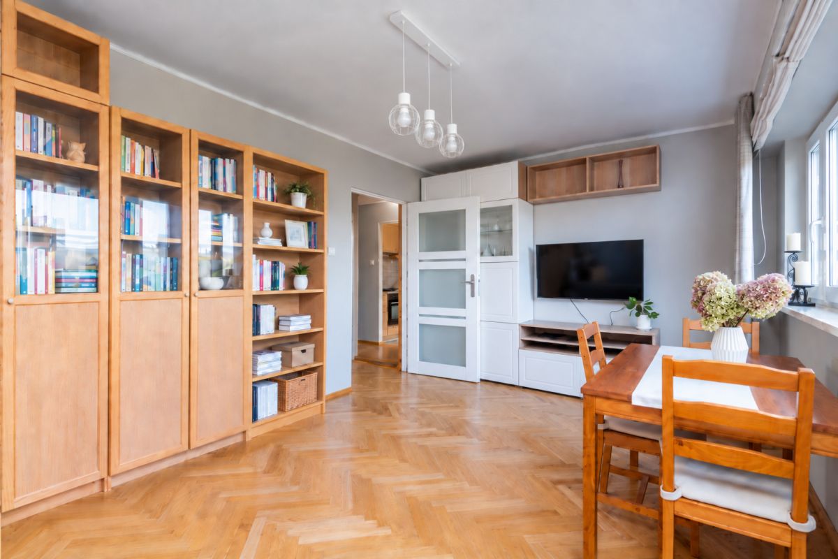 Warszawa · ul. Włościańska — 4