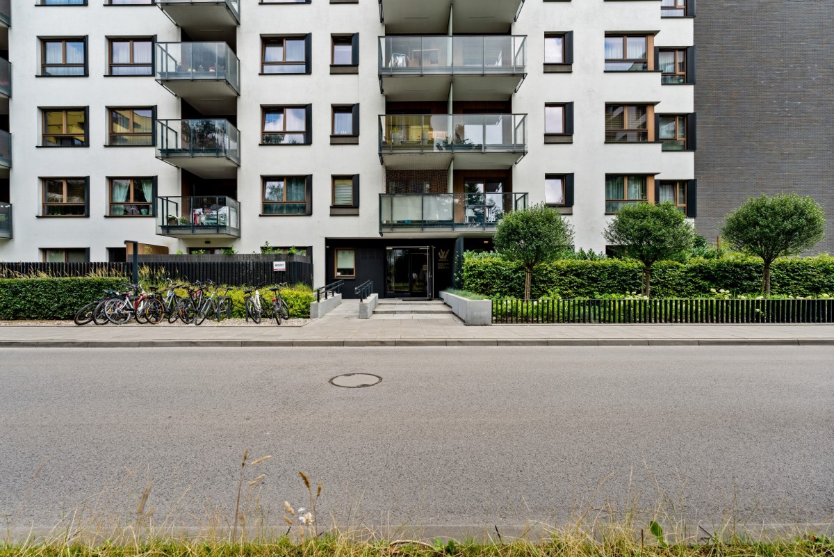 Warszawa · ul. Suwak — 18