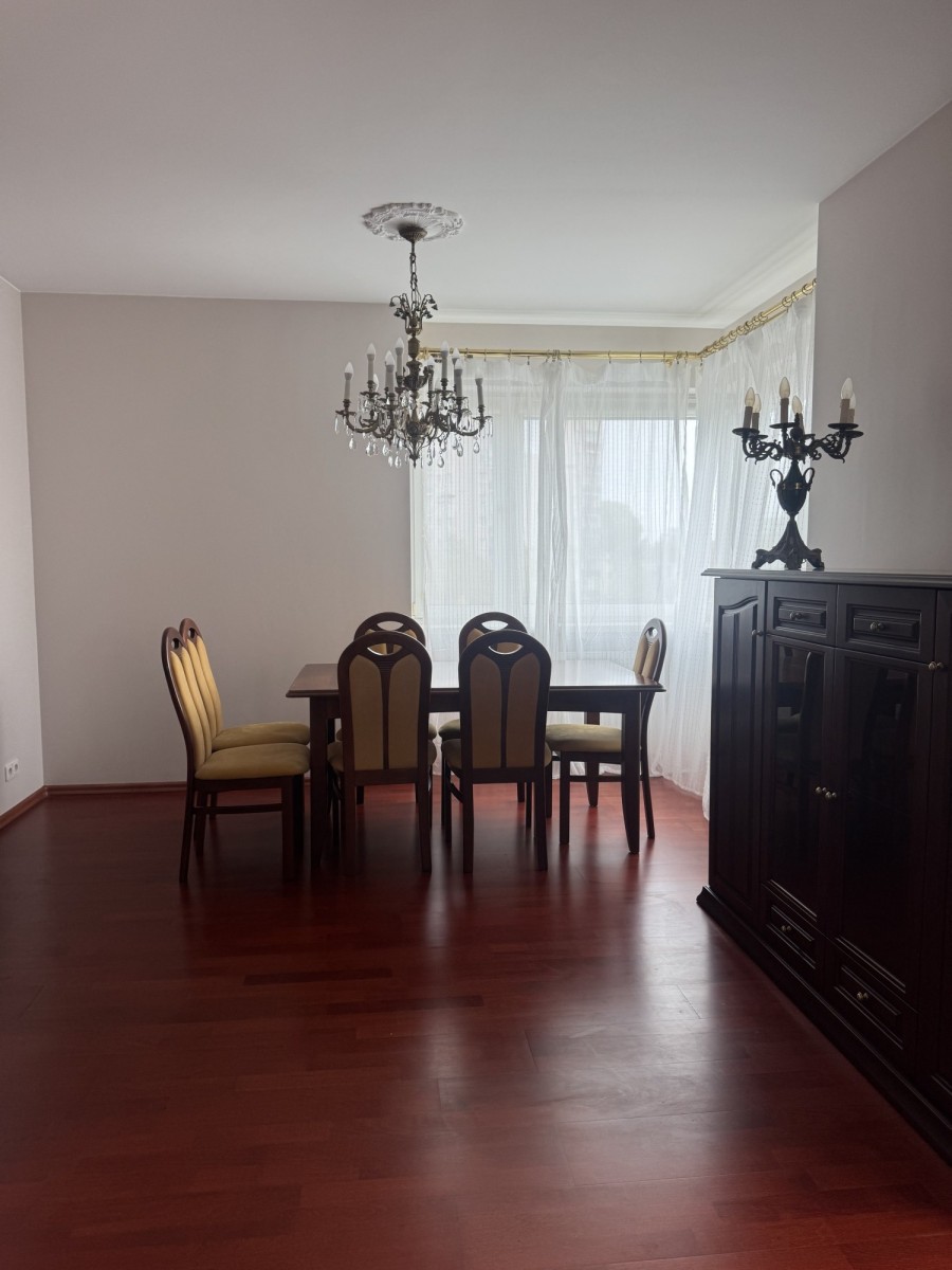 Warszawa · al. Aleja Komisji Edukacji Narodowej — 16