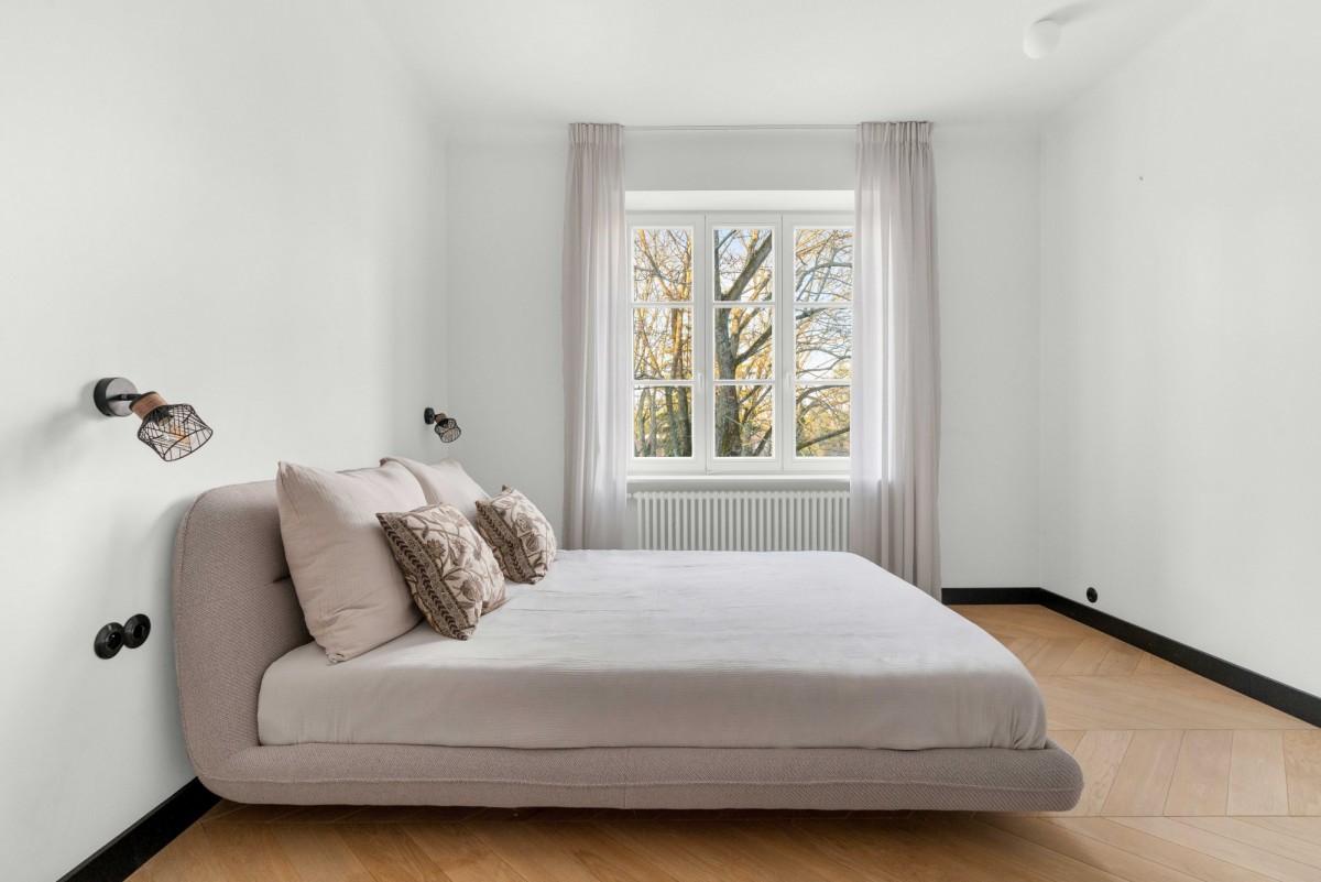 Warszawa · ul. Efraima Schroegera — 18