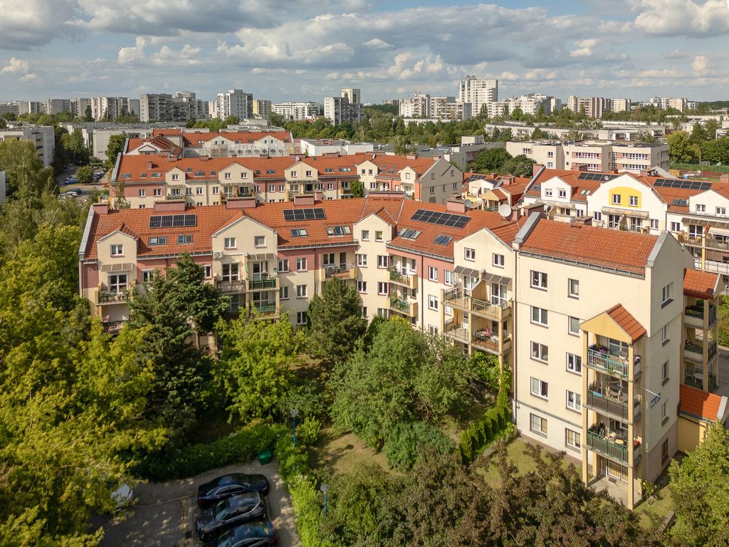 Warszawa · ul. Małej Łąki — 17