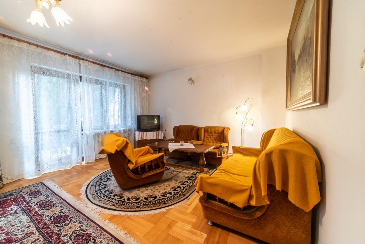 Warszawa · ul. Wojciecha Korfantego — 33