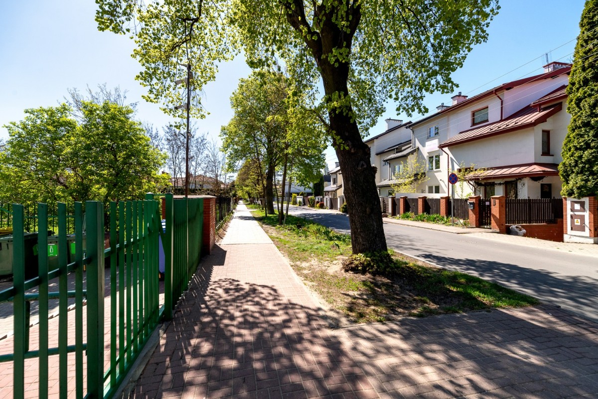 Warszawa · ul. Opaczewska — 16