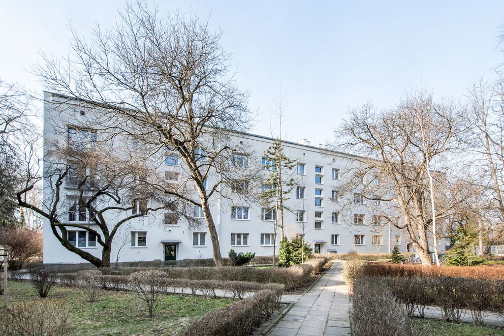Warszawa · ul. Niekłańska — 12