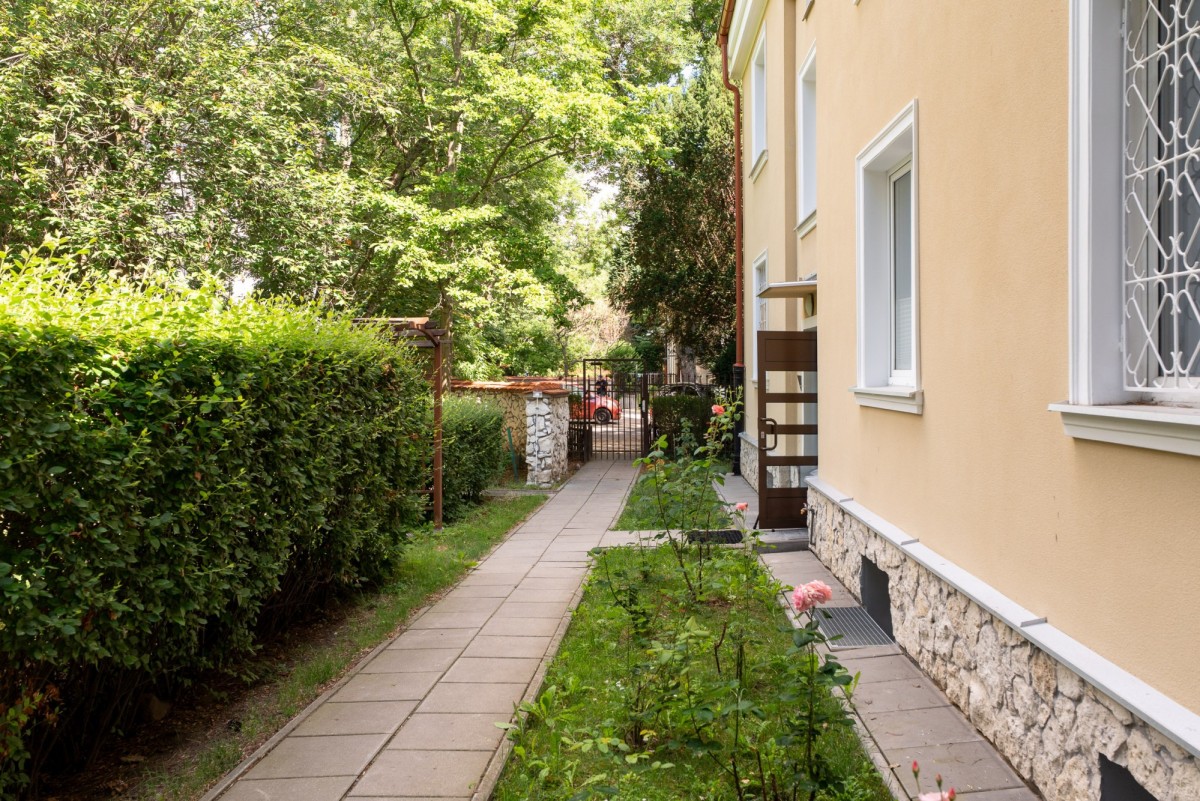 Warszawa · Praga-Południe — 8