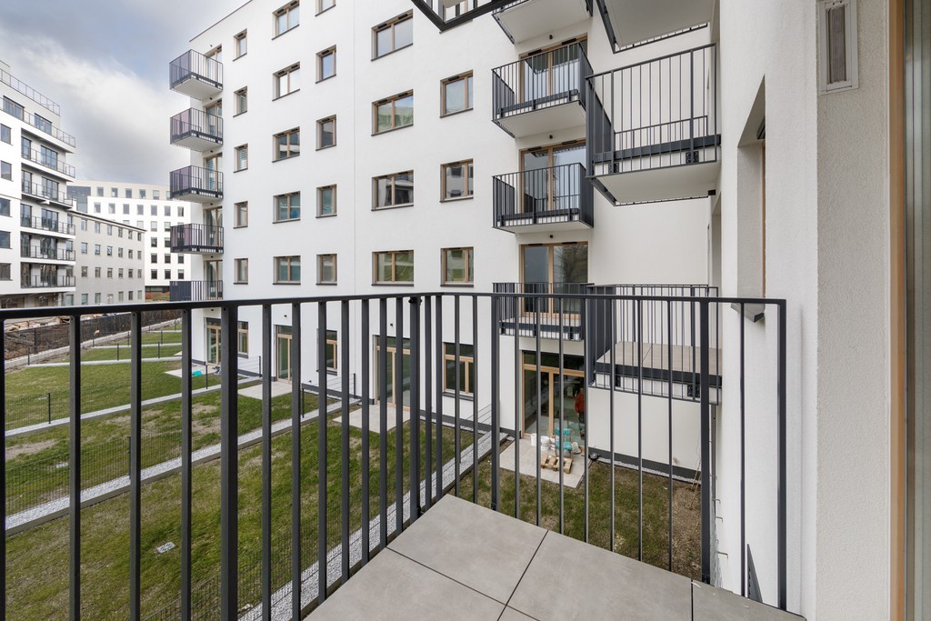 Warszawa · ul. Kolejowa — 7