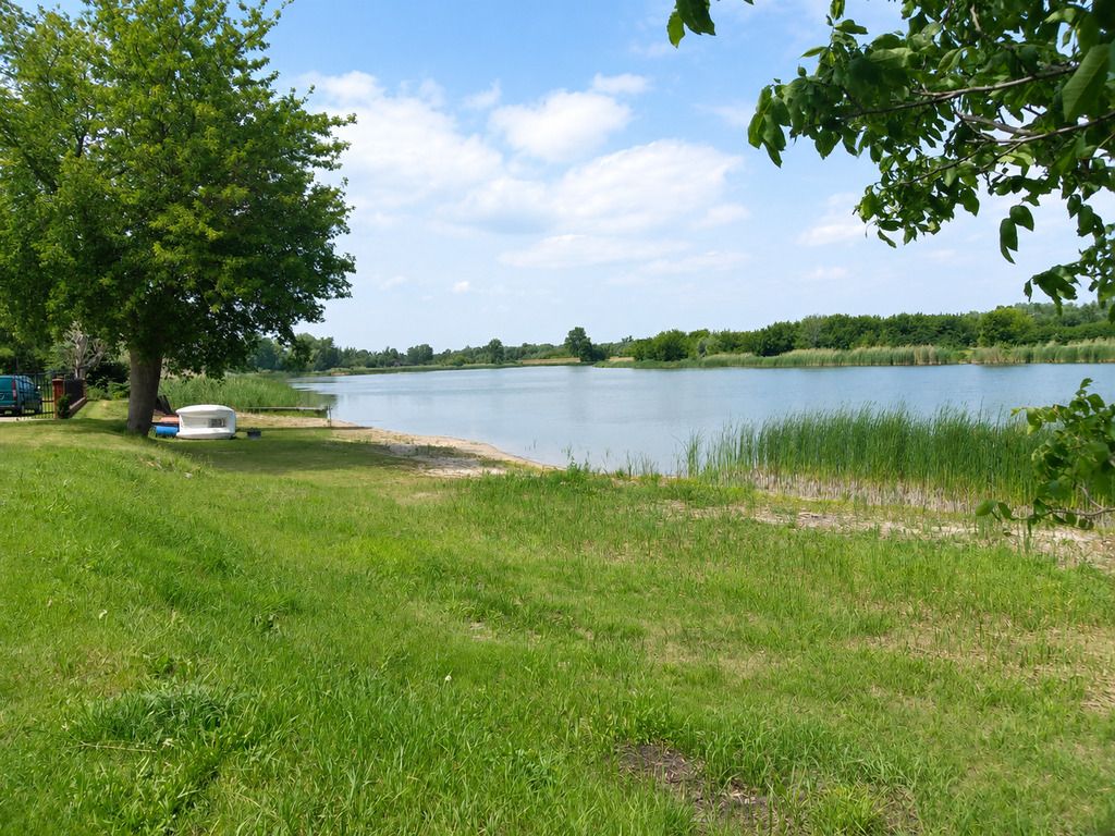 Dziekanów Polski · ul. Rolnicza — 18