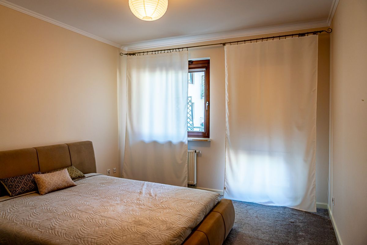 Warszawa · ul. Kazimierzowska — 6
