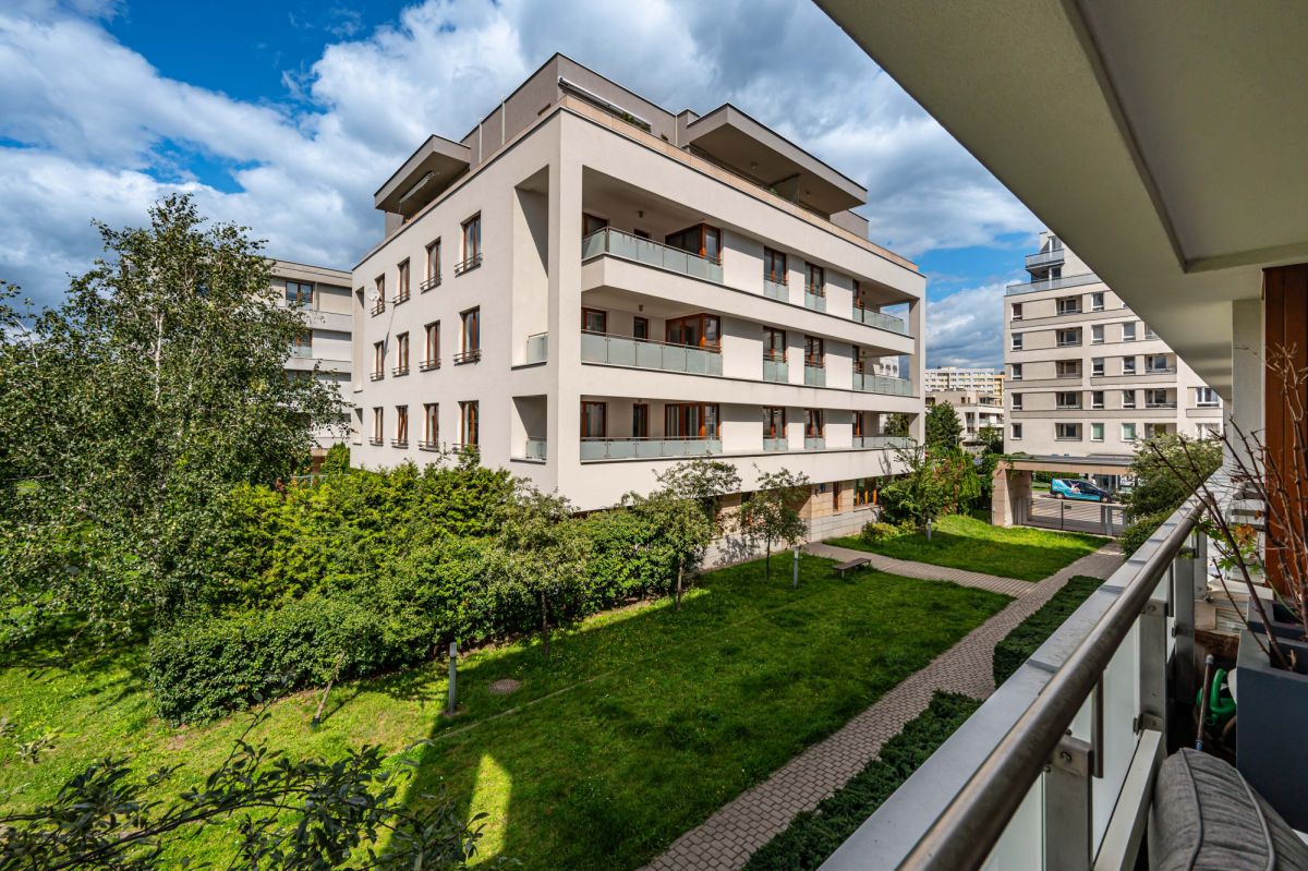 Warszawa · ul. Żaglowa — 28