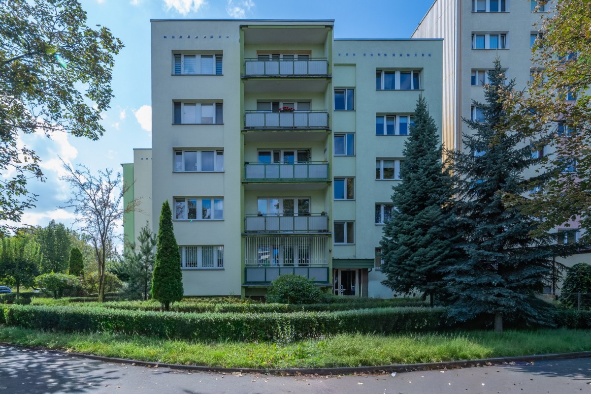 Warszawa · ul. gen. Tadeusza Bora-Komorowskiego — 19