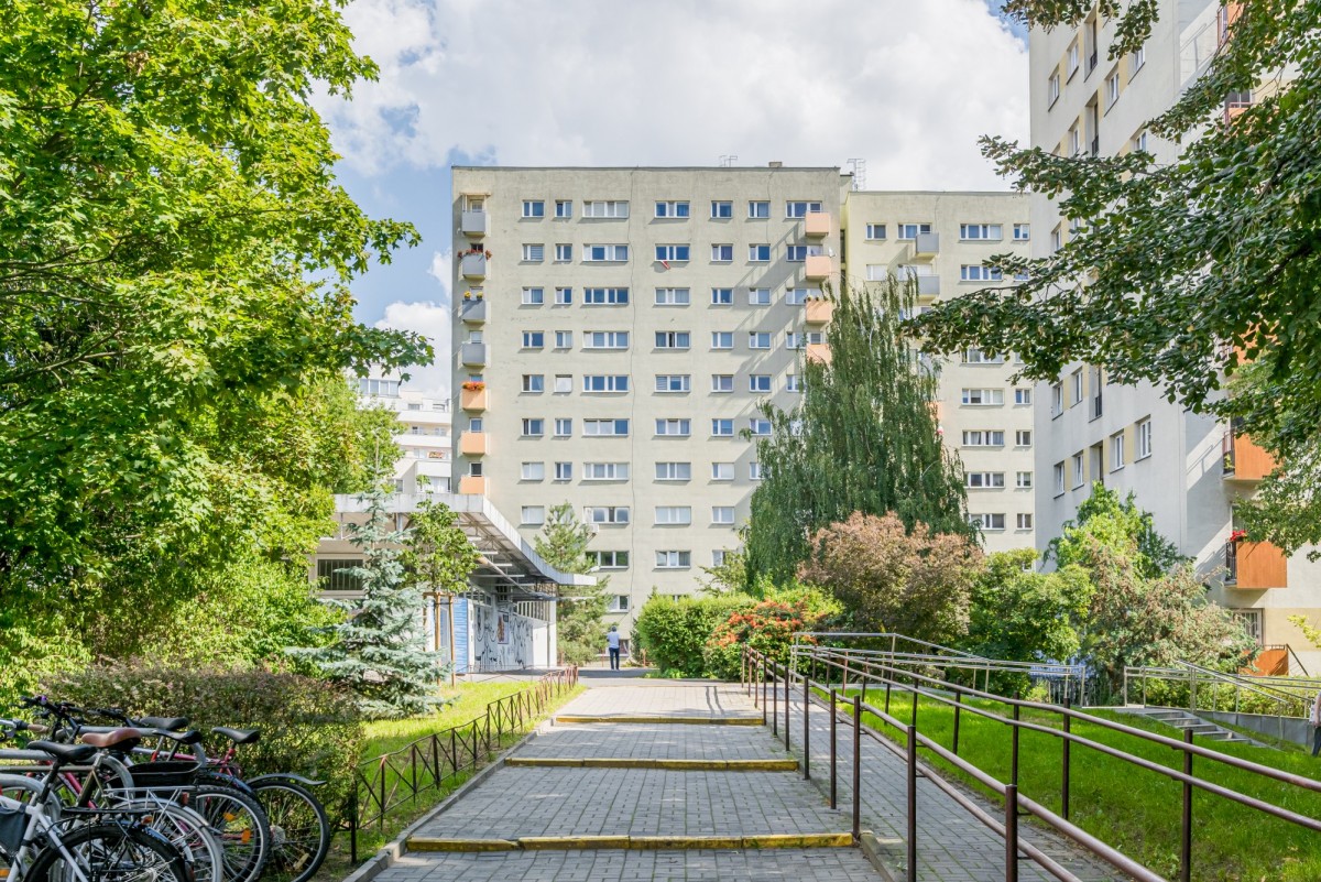 Warszawa · ul. Konstancińska — 10