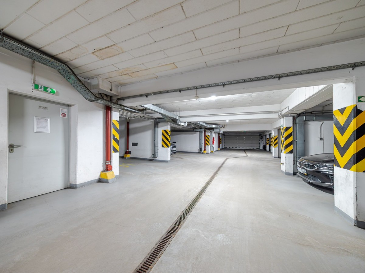 Warszawa · ul. Skarbka z Gór — 17