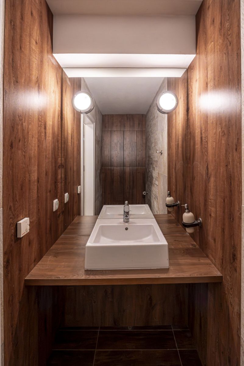 Łomianki · ul. Partyzantów — 26