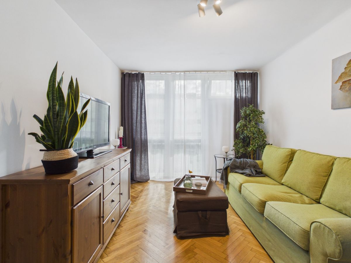 Warszawa · ul. Grzybowska — 3