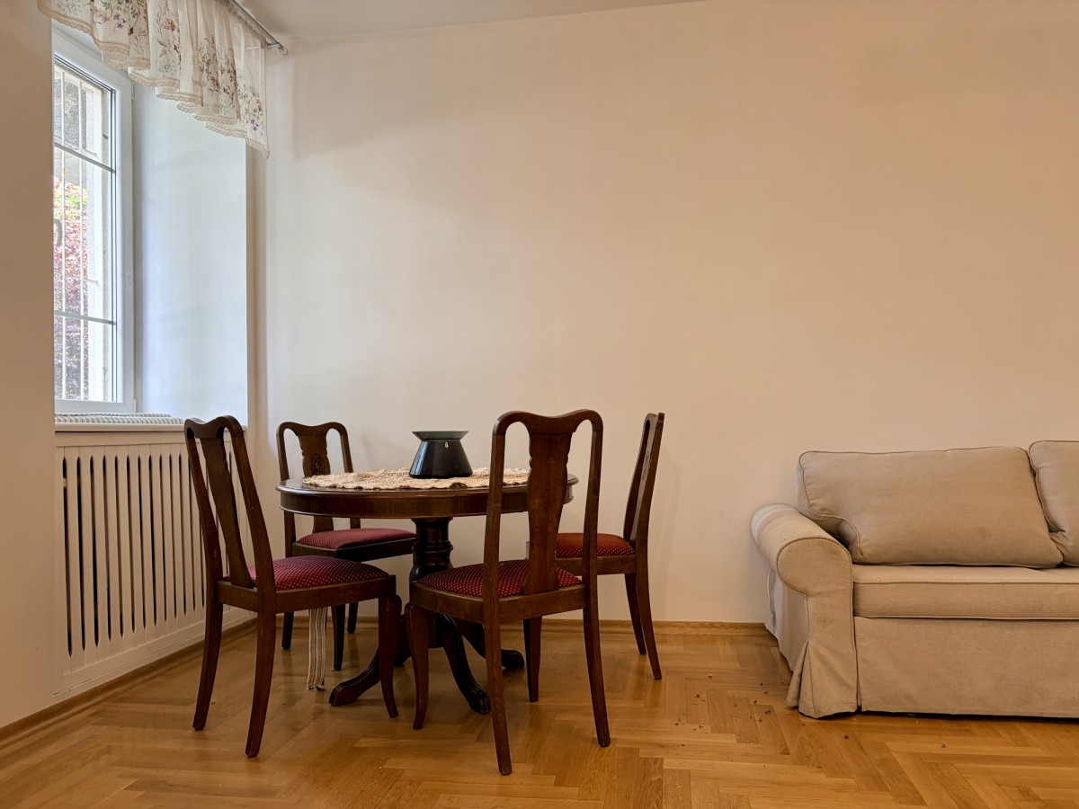 Warszawa · ul. Juliana Ursyna Niemcewicza — 2
