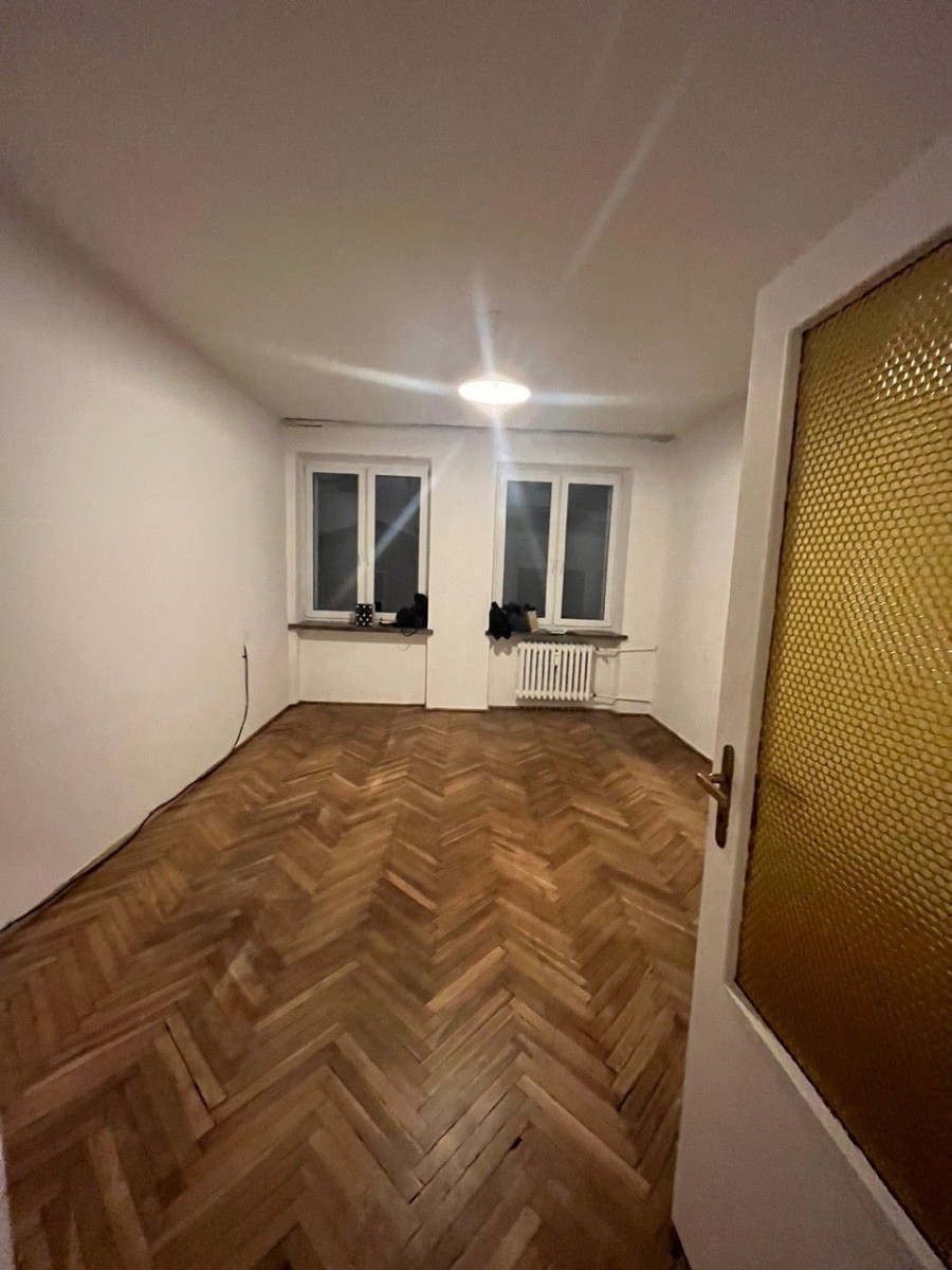 Warszawa · ul. Emilii Plater — 8