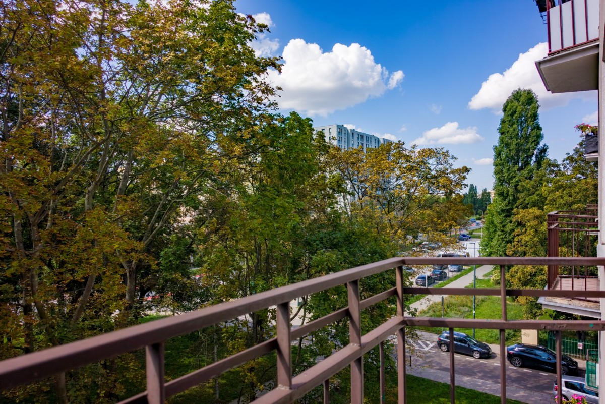 Warszawa · ul. Białobrzeska — 4